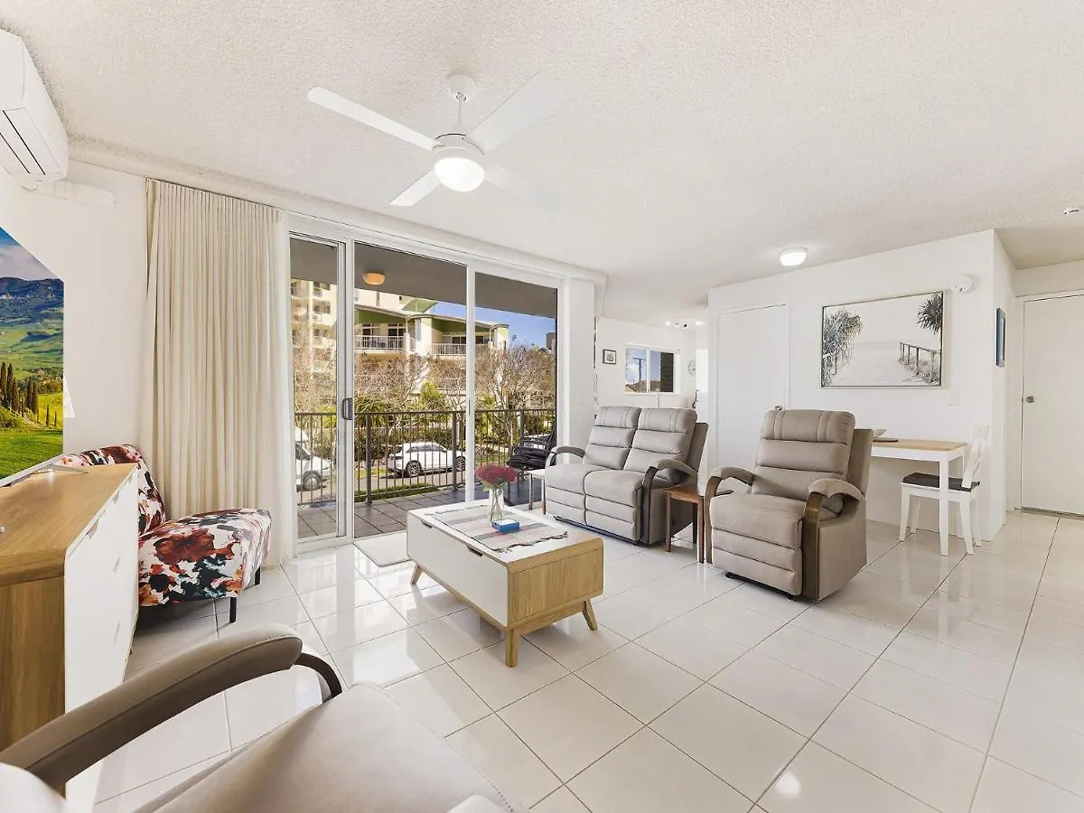 Nelson Point Unit 2 Golden Beach Qld